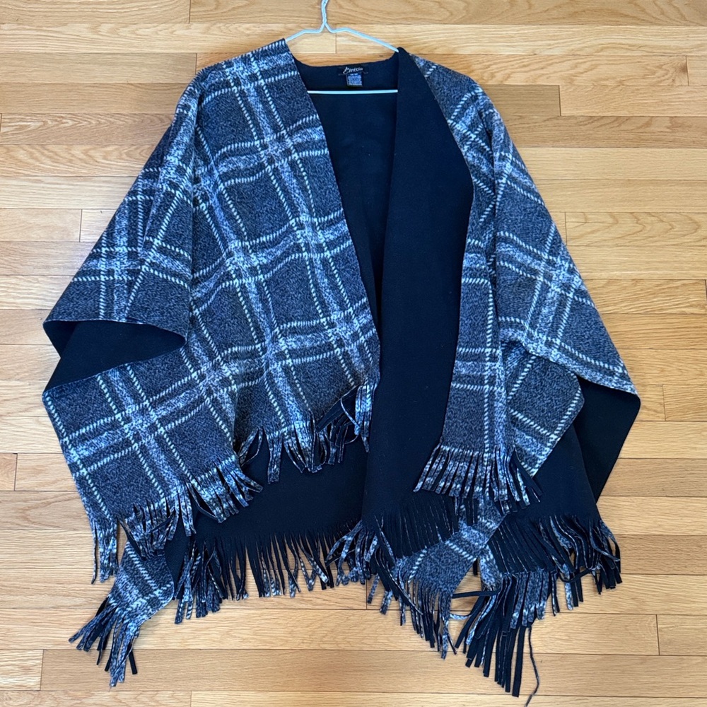 Plaid Fringe Ruana Poncho Wrap Shawl – Reversible Black & Grey One Size